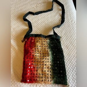 Women’s crossbody bag.